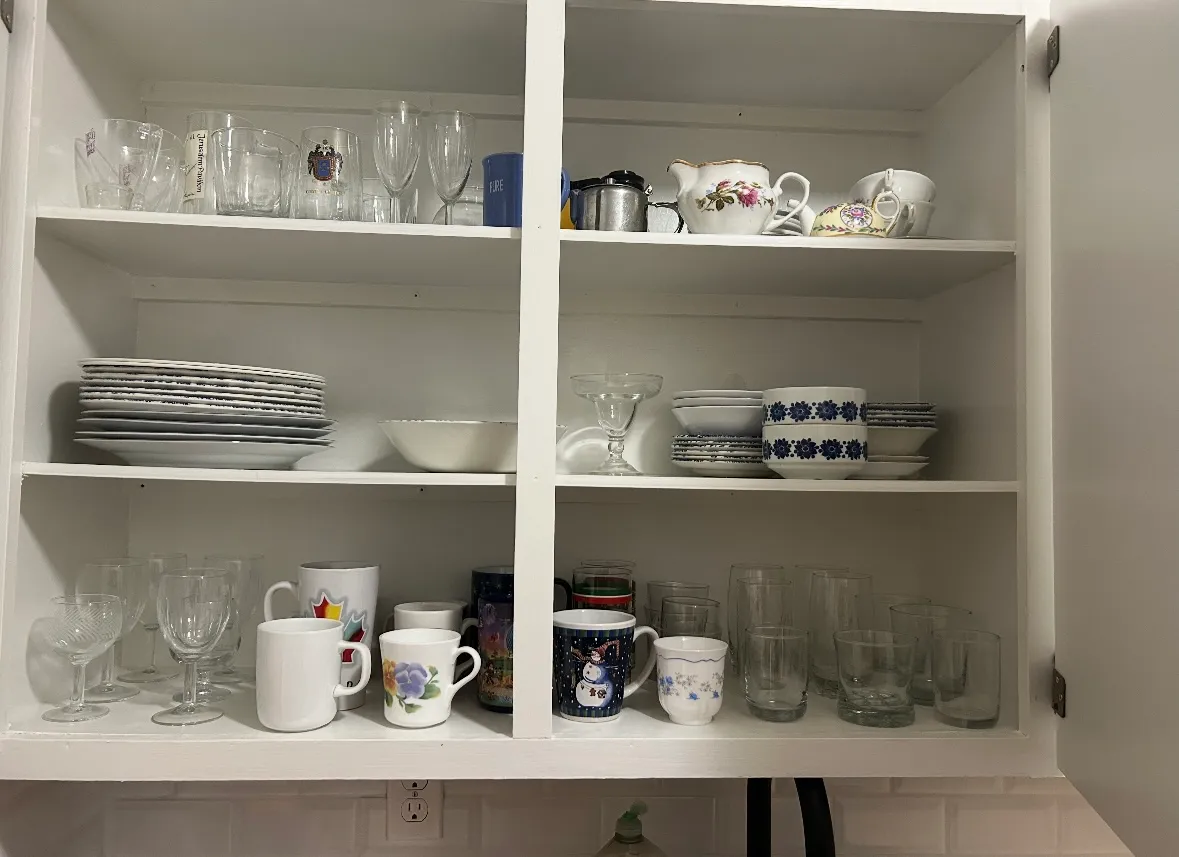 Photo of plates, bowls and glasses